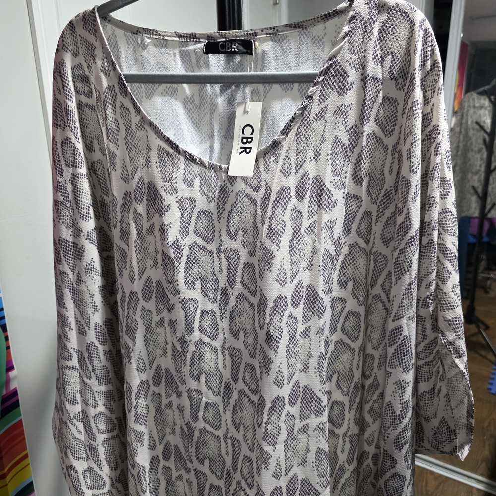 CBR Women's Snake-Print Long Sleeve Tunic in Light Taupe and Charcoal Poncho